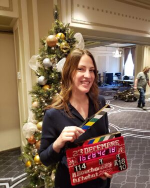 India Desjardins Instagram - Sur le tournage du film 23 décembre à Québec! 🎄
Je me sens vraiment reconnaissante de travailler avec des gens extraordinaires qui donnent vie à mon imaginaire. 
P.S. Ça paraît tu que je trippe sur la clapette? 🎬
.
.
.
#23décembrelefilm