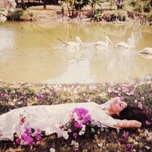 India Eisley Instagram - Happy birthday beautiful and amazing mum. I couldn’t love you more if I tried. I’m so proud of you strong lady x