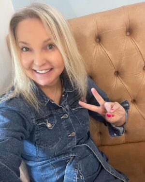 India Willoughby Instagram - Frump Critical! #Trans  #BestLife