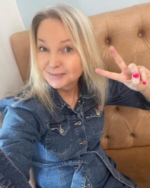 India Willoughby Instagram - Frump Critical! #Trans  #BestLife