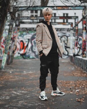 Indiana Black Instagram - Waverunners with some strong kanye fashion week energy. I know sneakers aren't for everyone, but I feel they're the easiest way to make a statement on an all black outfit - or to add the perfect detail to a finished fit.