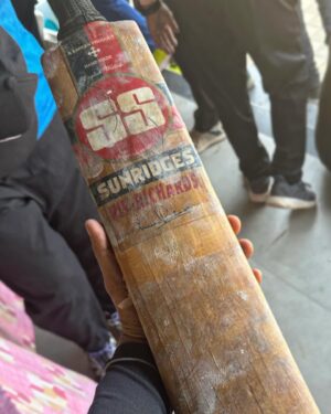 Indrajith Sukumaran Instagram - This bat comes way back from the early 90’s, The Legend “Sir Viv Richards edition. And this man @indrajith_s has been treasuring and using it since then. That represents the passion for the game of generations. As actors CCL satiates that appetite and fantasy for the game to a great extent.  And cinema gave us that privilege. Gratitude 🙏🏻!

@officiallyvivian
@keralastrikersofficial @cclt20 
#lovecricket #cricket