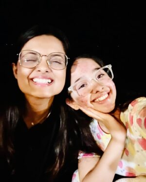 Indraxi Kanjilal Instagram - To our amazing Movie Nights!! 👻🫶🏻
.
.
.
.
#indraxikanjilal #deshnadugad #happy #fun #friends #movienight #joy #instagram #instadaily