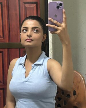 Indraxi Kanjilal Instagram - Random pics that u didn’t know existedddd👻

Ps: recently I’ve been acquainted with my exams and its prep, so couldn’t post more often!! 
Wish me luckk🫶🏻
.
.
.
.
#indraxikanjilal #fun #me #mebeingme #candid #cute #happy #happyme #loveyourself #life #lifestyle #instagram #instalike #instadaily #instagood #instamood #instafashion #instapost #instaphoto #newpost