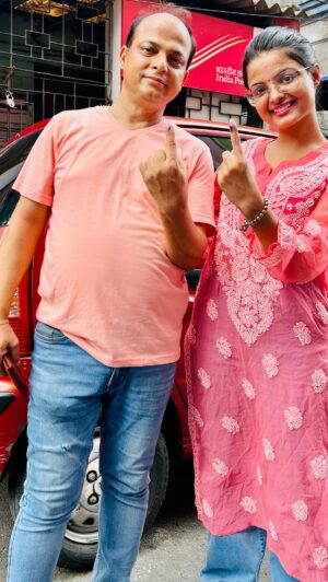 Indraxi Kanjilal Instagram - First voting day wala mini-vlog! Enjoy this one! 🌸✨
.
.
.
.
#indraxikanjilal #fun #happy #vote #voting #votingrights #votingmatters #votingday #vote2024 #family #parents #happyfamily #instagood #instadaily #instagram #instafashion #instalove #reelitfeelit #reelkarofeelkaro #reelsvideo #reelindia #grwm