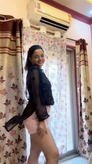 Indraxi Kanjilal Instagram - I’m a professional VIBER you knowww🥳✨
.
.
.
.
#indraxikanjilal #chaiyachaiya #fun #happy #trending #trendingnow #trendy #funk #funtimes #trendingsongs #reelitfeelit #reelvideo #reelsinstagram #reelsvideo #reelindia #reelsviral #reelsinsta #reelsindia #insta #instagood #instadaily #instalike #instagram #instafashion