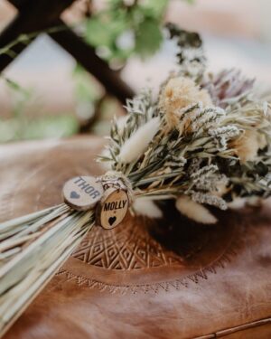 Inês Costa Instagram - Our wedding details 🌞>>🌜