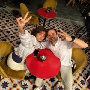 Inês Pires Tavares Instagram - Acabou a nossa “Senhora do Mar” e a Ritinha vai deixar saudades 🥹

Sorte a minha ter feito parte deste projeto com uma equipa maravilhosa, repito: MARAVILHOSA 🤍
Obrigada a todos! 

@sicoficial @sptelevisao @hitmanagement
