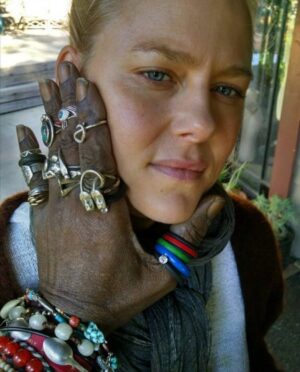 Ingrid Bolsø Berdal Instagram - Never have I felt a safer embrace. He said the picture would be called "Because of Mother Universe".
@lonnieholleysuniverse
.
Repost from 2015