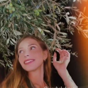 Inna Bakelman Instagram - 🫒🍸🦚🍀
@efratshenhar 💚

(ושהירוק לא יטעה בלב אנחנו זברות איטלקיות)