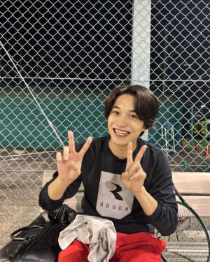 Inoue Sora Instagram - ・
この前アンケートとった写真たち。

1枚目　笑顔
2枚目　りおとの写真(セリフ合わせ)
3枚目　私服
4枚目　自撮り
ですね。

なんかプライベート投稿お久しぶりな気が。
何枚目が1番良いですか？😏