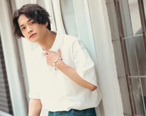 Inoue Sora Instagram - 井上想良、25歳になりました。

たくさんの人に祝ってもらって、本当に私は幸せ者です☺️
もう25歳。まだ25歳。
まだまだ元気に頑張ります。
今後も応援よろしくお願いします！

いつも応援してくれるみんな、お祝いしてくれたスタッフの皆さん、
たくさんのお祝いメッセージ、プレゼント本当にありがとうございます☺️

(写真は8月ブロマイドのアザーカットです。)