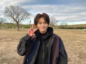 Inoue Sora Instagram - ・
『#ガチ恋粘着獣 』
第８話
ご視聴ありがとうございました🙇🏻‍♂️

スバルがヒナを傷つけてしまって、ずっと後悔しているからこそ、コスモには同じ間違いをしてほしくない。
という気持ちが滲み出たのかな。
僕のとっても好きなシーンです。

さて！
９話からはもう本当に、瞬きできませんよ？
ここからです。笑

お楽しみに☺️

@gachikoi_drama