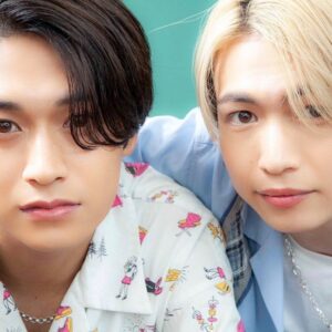 Inoue Sora Instagram - ・
#Duet 8月号
#WiNKUP 8月号
発売中です！！！

夏っぽい衣装と、初のアームウォーマー？というのかな？笑

今年の夏こそ海行きたい。
みんなはどこに行きたいですか？何をしたいですか？🙃

誌面でも是非是非ご覧ください😏