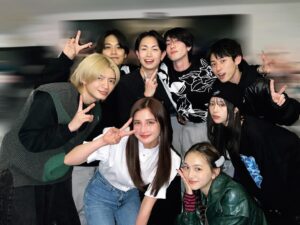 Inoue Sora Instagram - ・
我らは年何回集まるんだい？
そしてなぜみんな来れるんだい？

ってくらいの集合率。忘年会しましたよ。
来年もみんなで仕事頑張って、たくさん会いましょうね😏

来れなかったメンバーもいましたが来年もまたみんなで集まれますように。