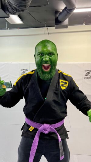 Ion Cuțelaba Instagram - When life has you in an armbar, grab a Green Super Bar!
This high protein/green superfood meal bar has everything to get you through it!
💪 20g Plant Protein
🥬 Organic Green Superfoods
🌾 Fiber
🥜 Healthy Fats
🍎 Real Fruit
And is MASSIVE enough to satisfy even a HULK size hunger!
Use promo code: HULK10 to save 10% exclusively at NECTIS.COM