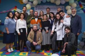 İpek Ayaz Kortunç Instagram - Bu karede olmayan,olamayan herkese de sevgilerimle. 
Güzel başlamıştık,heyecanla...
Hoşçakalın. #hayatbugün Teşekkürler @o3medya
Canımın içi @cigdembozali 
Doyamadığım @elifeakarsu 
Her şey için teşekkür ederim.