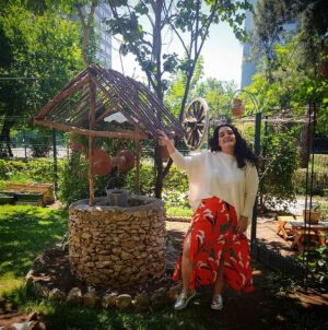 İpek Ayaz Kortunç Instagram - Haziran'ım...💜
Cıvıl cıvıl ruhum.
Haziran aşkı diye bir şey var. 
Pek aşığım.💜