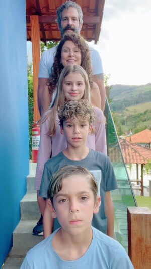 Iran Malfitano Instagram - Nós 5💛

#babiranfilmes #familia