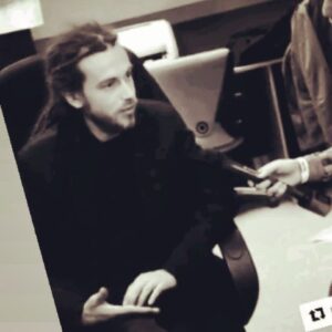 Irina Tolmatskaya Instagram - He's right, you know! Новости дня: с 1 июня введен график выгула москвичей в тестовом режиме...Мосвегас  май 2.0:2.0#juzeppejostko #безкоментариев