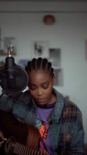 Irma Pany Instagram - To all my girls around the world | Á toutes mes sœurs ❤️
🎵 Ma Celie's Blues - The color Purple 
.
.
.
#irmamusic #quincyjones #blues #acoustic #guitar #internationalwomensday #thecolorpurple @thecolorpurple