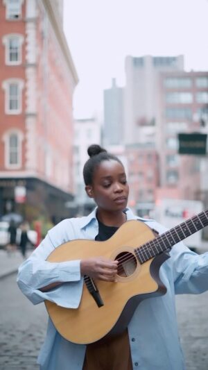 Irma Pany Instagram - Everything comes and goes ..doesn't it ? ✨
.
.
.
#irmamusic #folkmusic #acoustic #manhattan