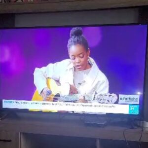 Irma Pany Instagram - Hey friends ! That's just me being thankful for all of you and a couple of moments from last week. Stay tuned ❤️ 
.
.
.
Photos 1, 5 @elliot.aubin 
Vidéo 4 Live @alaffichef24 @france24 
Drawing 6 @kaluyoyiko
