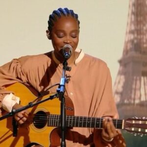 Irma Pany Instagram - 🎵 Son dernier titre HOUSE OF CARDS a été vu   de 15 millions de fois en quelques jours : @irmasongs était en live hier soir dans #20h30ledimanche 🎤
Son prochain album sortira à l’automne mais avant cela retrouvez-la en tournée et le 11 juin aux @bouffesparisiens 🎵

#20h30ledimanche @laurentdelahousseofficiel #irma #live @france.tv