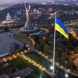Irma Vitovska Instagram - Києве🙏🙏🙏❤️Воїнство б’ється за корінь наш🇺🇦🇺🇦🇺🇦🙏🙏🙏
Молимось🙏🙏🙏