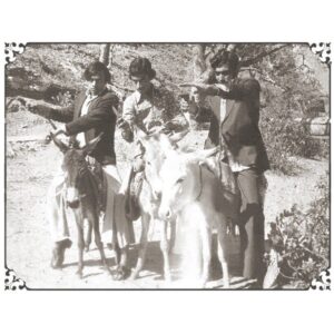 Irrfan Khan Instagram - We were supposed to be riding horses… but we didn’t find any horses toh we found these … ummm… donkeys. The guy on the right has a gun (fake of course) … Arif (on the left) didn’t get anything toh usne hunter utha liya … and who we are threatening in the picture .. I have no idea ! #FilmyInfluence