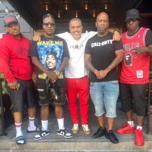 Irv Gotti Instagram - Listen. After hearing all of these never heard before stories of the OUTLAWZ and TUPAC. I think the Documentary needs to happen so the world can hear these crazy Stories. I wanna say more. But just know. It will be INCREDIBLE. #outlawzdocumentary #visionaryideas