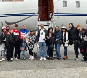 Irv Gotti Instagram - It’s a celebration!! All Easter Week. I got me and my family all together. Chilling at my new crib. What we celebrating. NÉE NÉE AND POPPI. And them making it through tough times and having 8 Kids. Me being the youngest. From all of us living in our lil house in Hollis, Queens. To us taking Private Jets to LA and chilling in Mansions. So all week. We celebrate Née Née and Poppi. The True Success Story!!! #lorenzofamily #poppiiswithus
