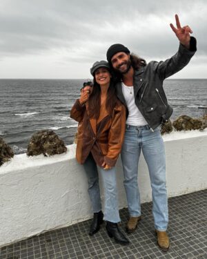 Isaac Alfaiate Instagram - Com a Marianita ❤️

Os anos passam e a amizade continua !!