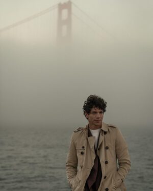 Isaac Hernández Instagram - @onlyinsf @esquiremx #SanFrancisco 📸 @javier.cardona.z