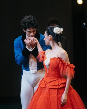 Isaac Hernández Instagram - Marguerite and Armand.
La última vez que este ballet se bailó aquí en SF lo báilalo el cast original- Nureyev y Margot Fonteyn-. Esta temporada tuvimos el privilegio de bailarlo nuevamente @sfwarmemorial @sfballet y yo tuve el gusto de bailarlo con @jasminejimison ©️ San Francisco Ballet by Lindsey Rallo #sfballet #sanfrancisco #sanfranciscoballet