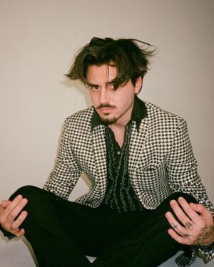 Isaak Presley Instagram - it’s been a long day
and the sight of your movements is soothing
as you sway 
the stillness within me gets moving