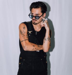 Isaak Presley Instagram - life takes a turn & tables do too
i no longer need a table for two

i’m a painting of myself with a brush held by your hand
wanted to change the world but all you did was change a man