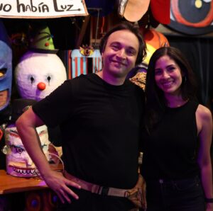 Isabel Arraiza Instagram - Después de muchos años de no regresar al hogar para trabajar, agradezco las oportunidades y generosidad de tantos compañeres que me abrieron las puertas de la colaboración. Me voy a Nueva York con la alegría y satisfacción de haber podido regresar a mi isla y haber conectado con buenos amigos de toda la vida, y coincidir con nuevas personas. Gracias, Gracias, Gracias 📸 @steven_rice @raquelvazquezpr