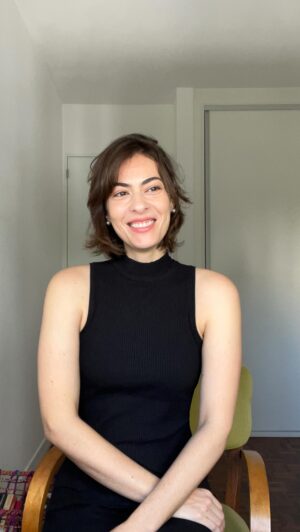 Isabel Wilker Instagram - Mais uma self tape, ai que simpática, não, não peguei esse job 🫠, é assim mesmo.
