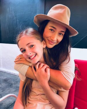 Isabella Kai Instagram - New friends..New adventures ⭐️💜 @maggieq @dylan.mcdermott