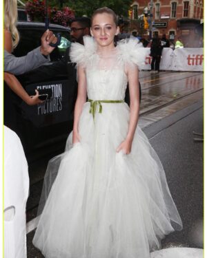 Isabella Kai Instagram - Princess dress in a princess theater 👑 #tiff19 #thefriend
Dress: Custom @mischkaaoki 
Shoes: @joyfolie 
H/MU: @dominiquediazz