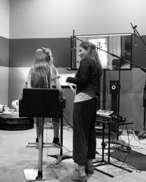 Isabella Kai Instagram - Final touches with my amazing director ✨💫✨#Ourfriendmovie