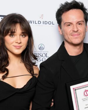 Isabella Pappas Instagram - Thank you to the @criticscircletheatreawards for allowing me to help present the award for Best Actor to the phenomenal Andrew Scott and for all the recognition of @stonstage ♥️ I feel very grateful