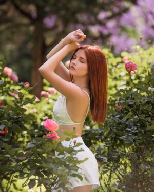 Isabella Tena Instagram - 💌🌹
•
•
📸 @nyusage @italiapadilla_photography 
💄: @dilery_villafuerte