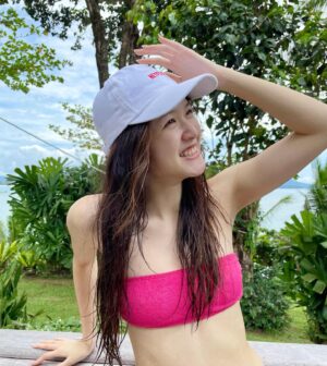 Isabella Wei Instagram - wow, nice hat