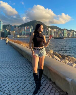 Isabella Wei Instagram - boot🆙