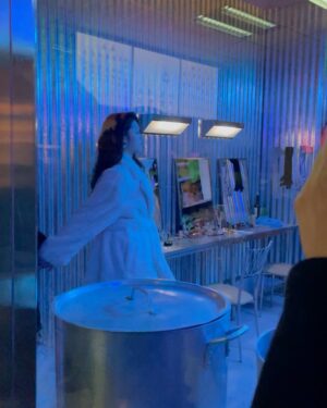 Isabella Wei Instagram - BTS🧖‍♀️🍭👛👛👯‍♀️🦋
#黑月