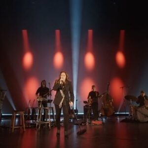 Isabelle Boulay Instagram - Après notre fabuleuse escapade en France, en Suisse et en Belgique, nous voilà de retour en terre d’Amérique, les Frères Boulay et moi-même, pour célébrer toutes les saisons de mes chansons! 🎶
 
11 avril | 𝐕𝐀𝐋-𝐃’𝐎𝐑 | Théâtre Télébec @villedevaldor 
12 avril | 𝐑𝐎𝐔𝐘𝐍-𝐍𝐎𝐑𝐀𝐍𝐃𝐀 | @theatreducuivre 
28 avril | 𝐐𝐔𝐄́𝐁𝐄𝐂 | @salle_albert_rousseau 
12 mai | 𝐆𝐑𝐀𝐍𝐁𝐘 | @palacegranby 

et autres dates à l’automne!
 
BILLETS : 𝐢𝐬𝐚𝐛𝐞𝐥𝐥𝐞𝐛𝐨𝐮𝐥𝐚𝐲.𝐜𝐨𝐦

#isabelleboulay #dameriquesetdefrance #enconcert #entournee #valdor #rouynnoranda #quebec #granby