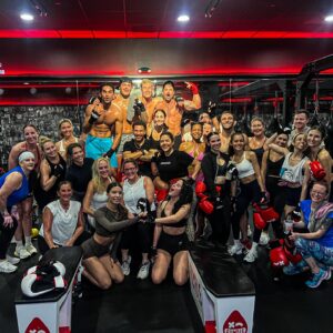 Isaiah Campbell Instagram - The Bombshells of GLOVE Island 🥊🏝️ @rumbleboxingeastboca #RumbleBoxingEastBoca #loveisland #loveislandusa
