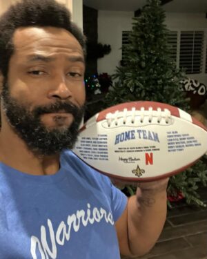 Isaiah Mustafa Instagram - Get ya minds right for this weekend’s playoff games with a little #HomeTeamMovie tonight on @netflix 
Big love and congrats to @kevinjamesofficial, @taylorlautner, @iamrobschneider, @gary_valentine, @danagoodman78 @lavellsthacomic, @actoranthony @christophertitone, @dankinnane, @charlesfranciskinnane,  @kinnanebrothers, @thatallencovert, @adamsandler and of course #HappyMadison. #thisisfootballcountry